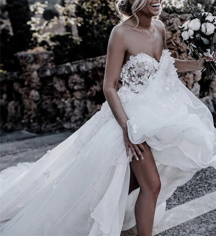 Boho Lace Flowers Sweetheart Tulle Wedding Dresses
