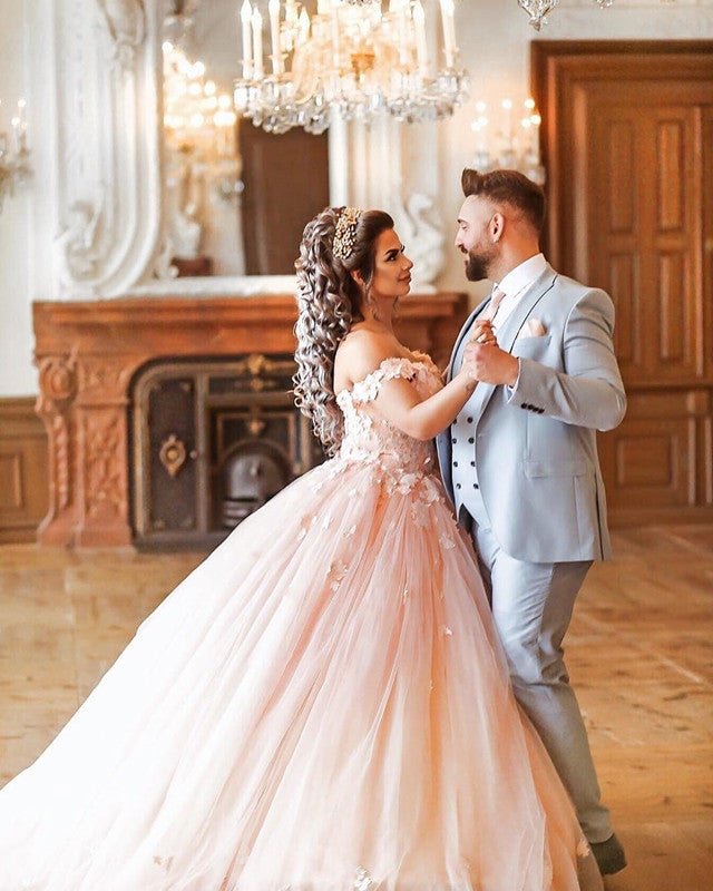 Coral Pink Tulle Wedding Dresses Ball Gown Lace Appliques