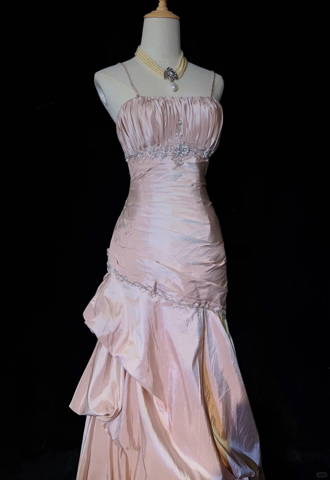 🩷Gentle Pink Mermaid Evening Dress Spaghetti Straps Satin Layered Pleated Prom Dress with Beading ED01805