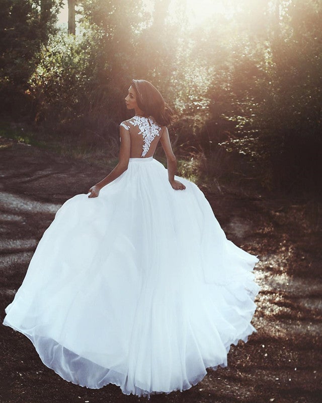 Elegant Lace Appliques Cap Sleeves Chiffon Wedding Dresses With Leg Slit
