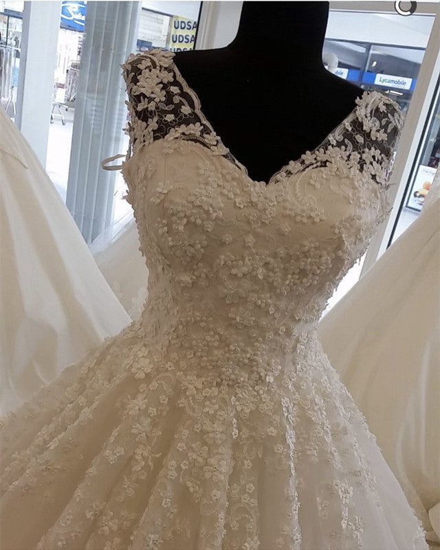 Elegant Lace Flowers Beaded V-neck Princess Wedding Dresses