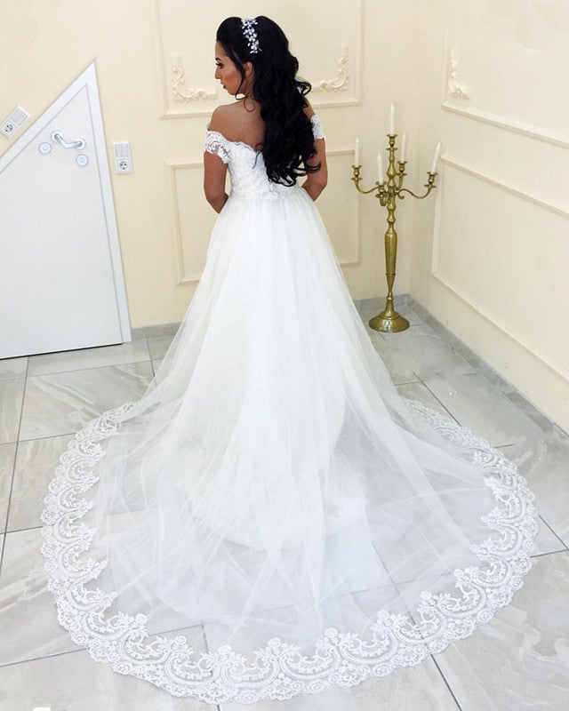Elegant Lace V-neck Off The Shoulder Tulle Sweep Train Wedding Dresses