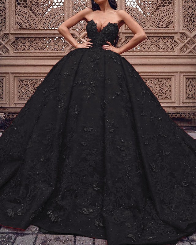 Lace Embroidery Sweetheart Ball Gown Dresses