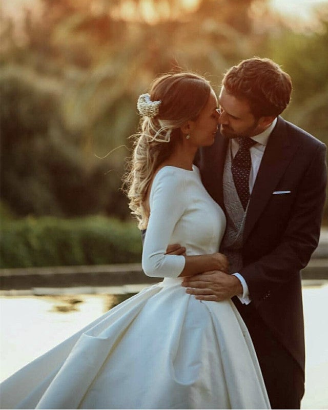Modest Wedding Dresses Satin Ball Gowns With Sleeves