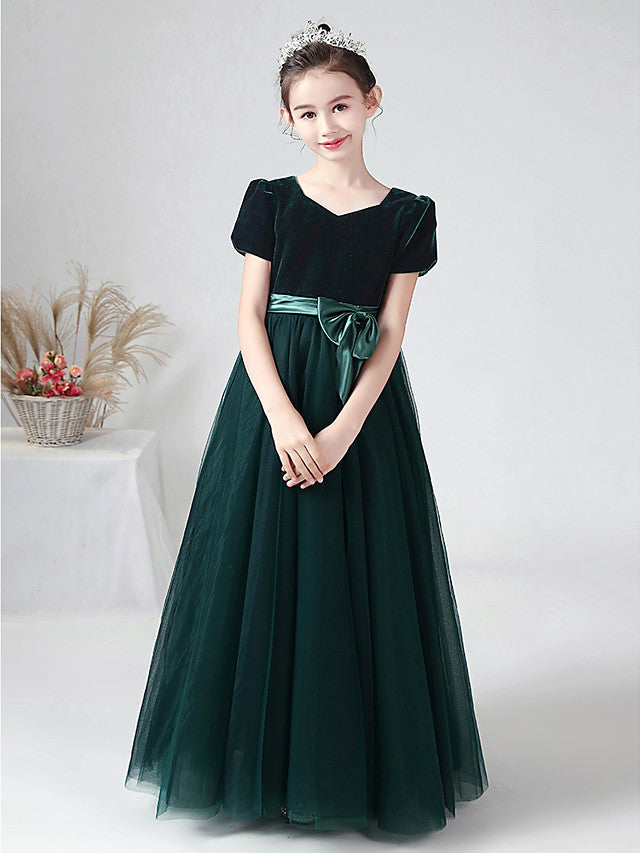 Ball Gown Short Sleeve Bateau Neck Flower Girl Dress with Tulle and Velvet Bow