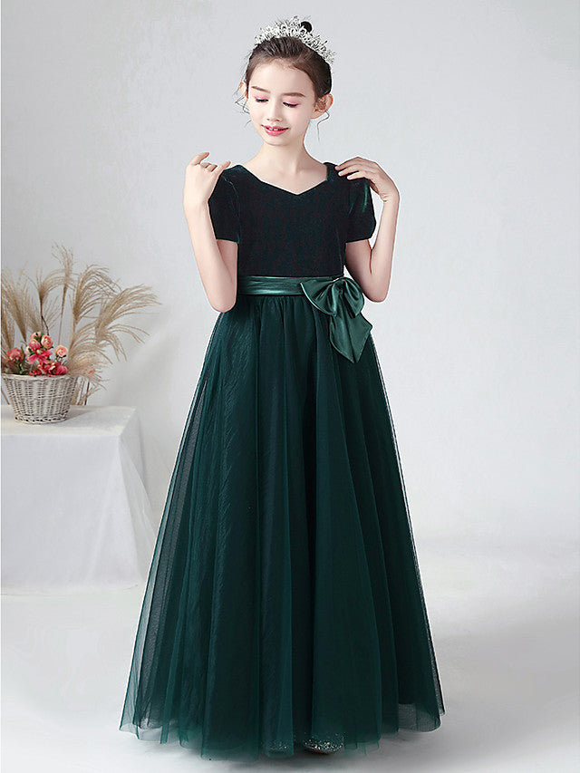 Ball Gown Short Sleeve Bateau Neck Flower Girl Dress with Tulle and Velvet Bow