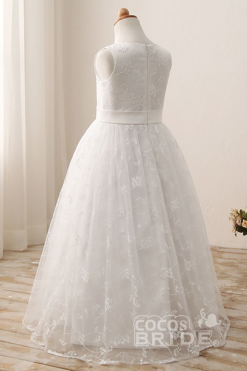 Lace-Accented White Ball Gown for Flower Girls