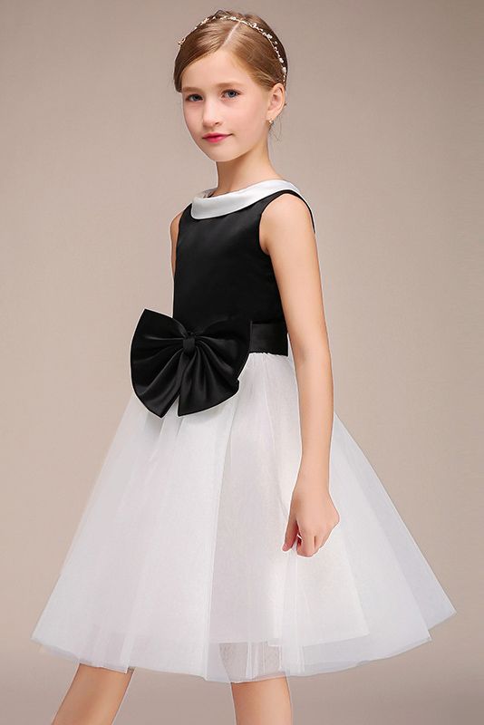 Latest V-Neck Sleeveless Flower Girl Dress in Tulle
