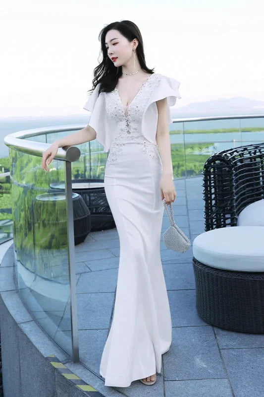 Modern V-Neck Mermaid Prom Dress Long Evening Gowns With Appliques Ruffles