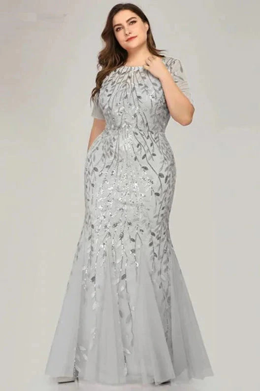 Plus Size Elegant Long Evening Dress With Lace Appliques