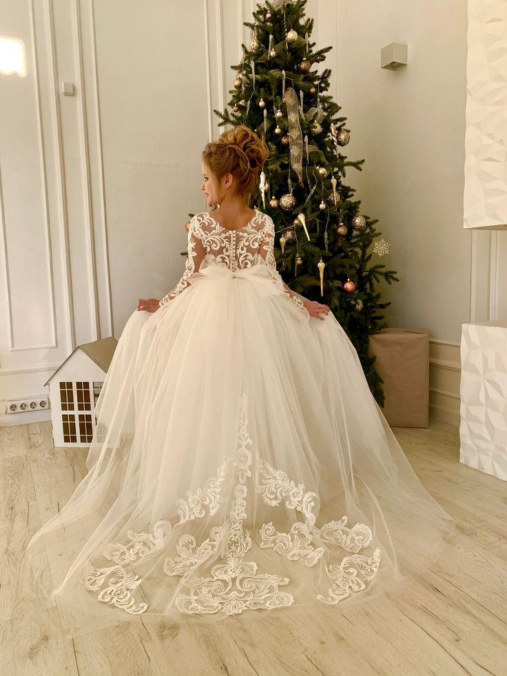 Princess Long Sleeves Dress with Tulle Lace and Appliques