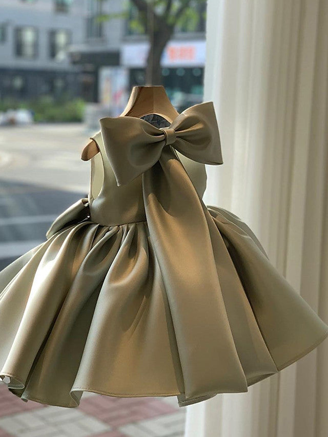Satin Ball Gown Sleeveless Square Neck Flower Girl Dress With Bow Pleats