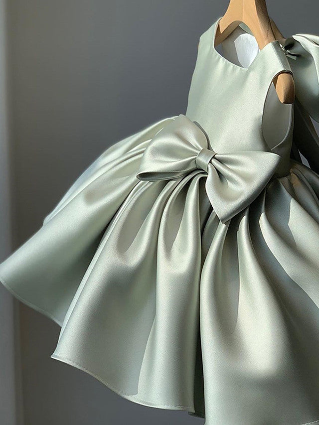 Satin Ball Gown Sleeveless Square Neck Flower Girl Dress With Bow Pleats