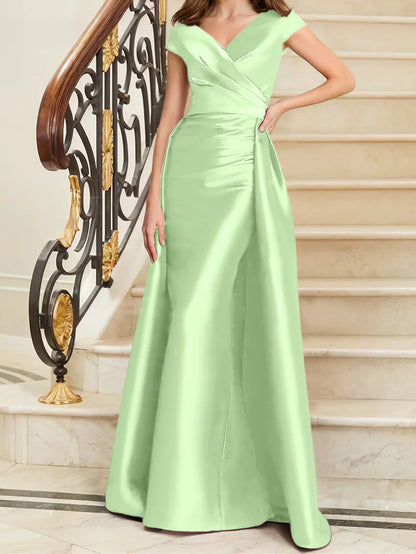 Tight fit/straight V-neck sleeveless satin mother of the bride dresses