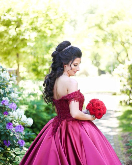 Delicate Lace V-neck  Off The Shoulder Satin Ball Gowns Wedding Dress