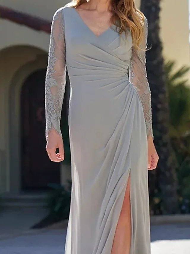 A-Line Mother of the Bride Dress Elegant V Neck Sweep / Brush Train Chiffon Lace Long Sleeve with Embroidery Split Front - RongMoon