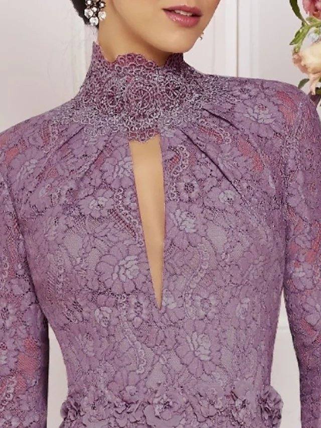 Sheath / Column Mother of the Bride Dress Plus Size High Neck Knee Length Lace 3/4 Length Sleeve with Appliques - RongMoon