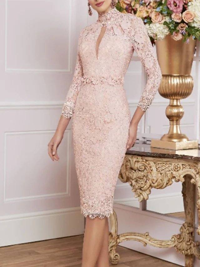 Sheath / Column Mother of the Bride Dress Plus Size High Neck Knee Length Lace 3/4 Length Sleeve with Appliques - RongMoon