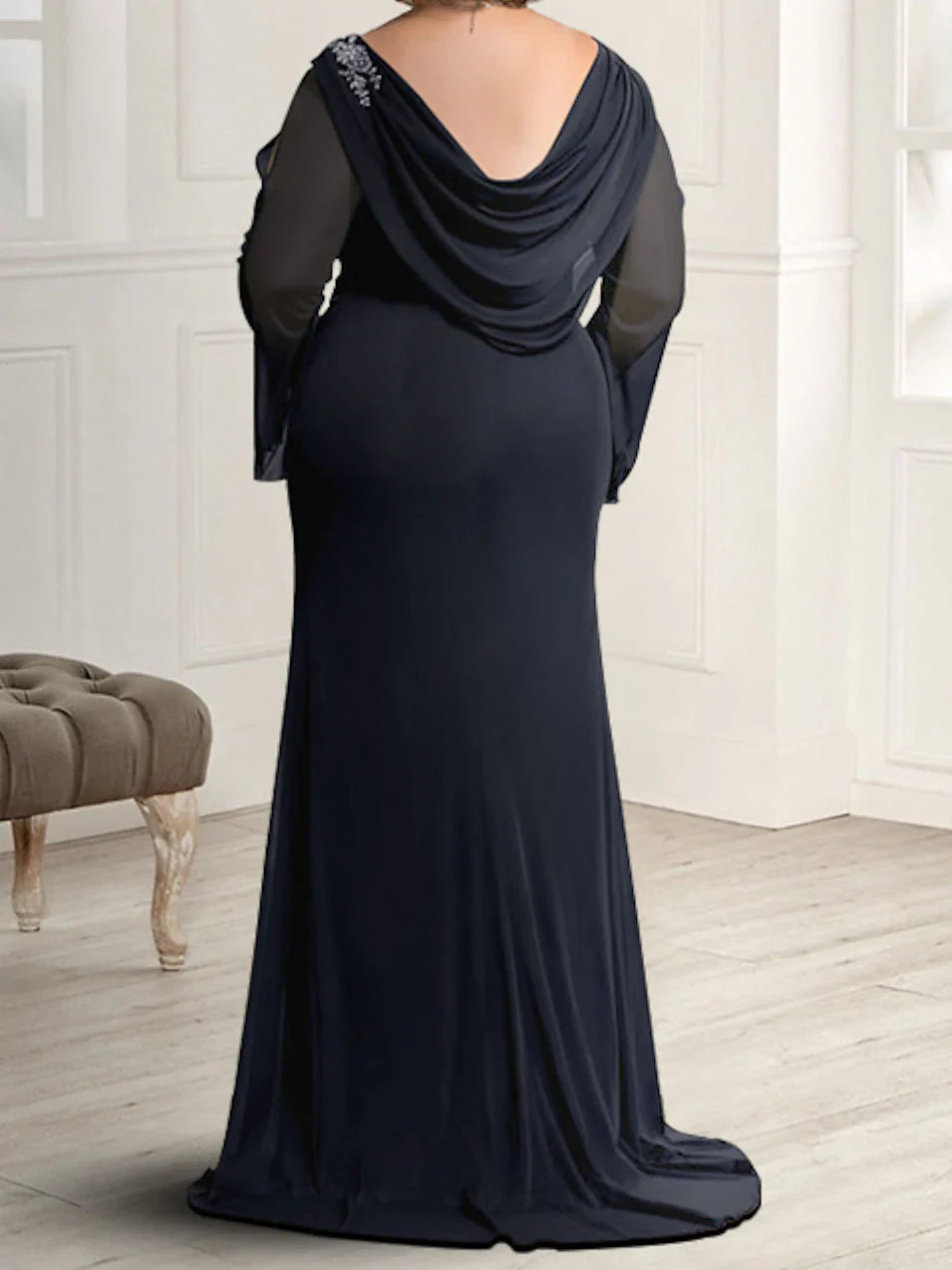 Sheath/Pillar Round Neck Diamond Mother of the bride dress