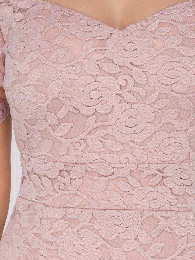 Sheath / Column Mother of the Bride Dress Elegant Square Neck Knee Length Lace Short Sleeve with Embroidery - RongMoon