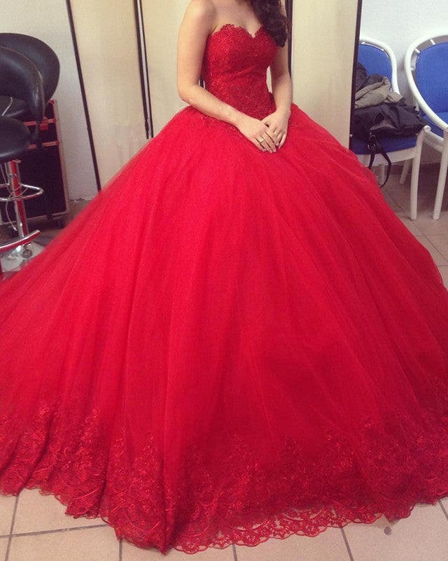 Strapless Corset Tulle Ball Gown Dresses Appliques