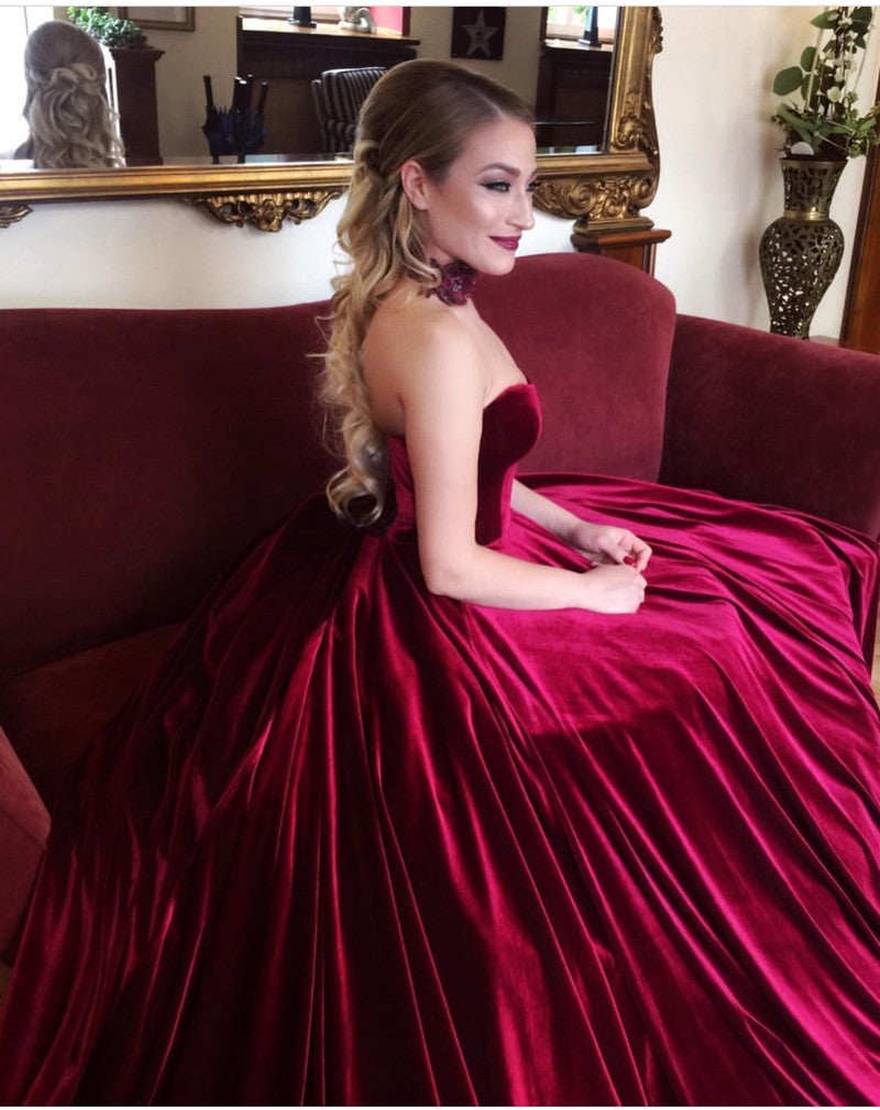 Velvet Wedding Dresses Sweetheart Corset Ball Gown