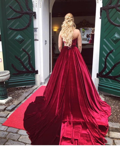 Velvet Wedding Dresses Sweetheart Corset Ball Gown
