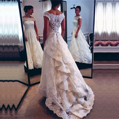 Vintage Scoop Neckline Lace Wedding Dresses Bustle Style Bridal Gowns