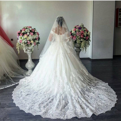 Vintage V-neck Off The Shoulder Lace Wedding Ball Gown Dresses