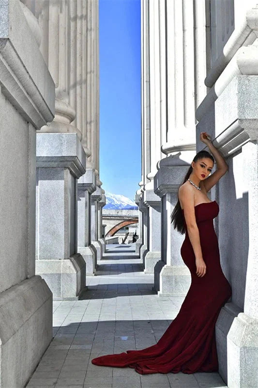 Chic Burgundy Strapless Mermaid Long Evening Prom Dress Online