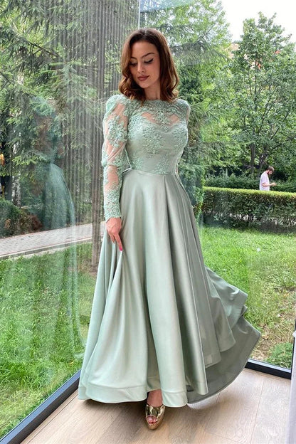Elegant Long Sleeves Split Long Evening Dress With Lace Appliques
