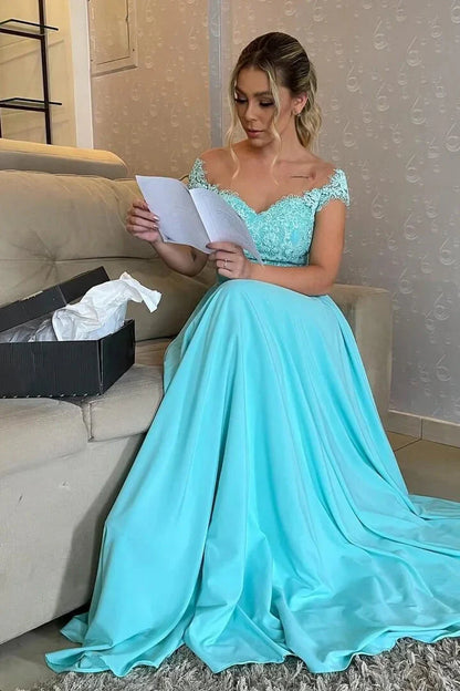 Gorgeous Off-the-Shoulder Long Evening Dress A-Line With Lace Appliques