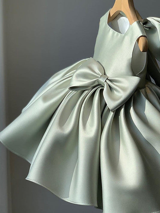 Satin Ball Gown Sleeveless Square Neck Flower Girl Dress With Bow Pleats